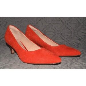 Clarks Collection Adriel Viola Red Suede Pumps Heels Size 6.5M Women 2" Heel